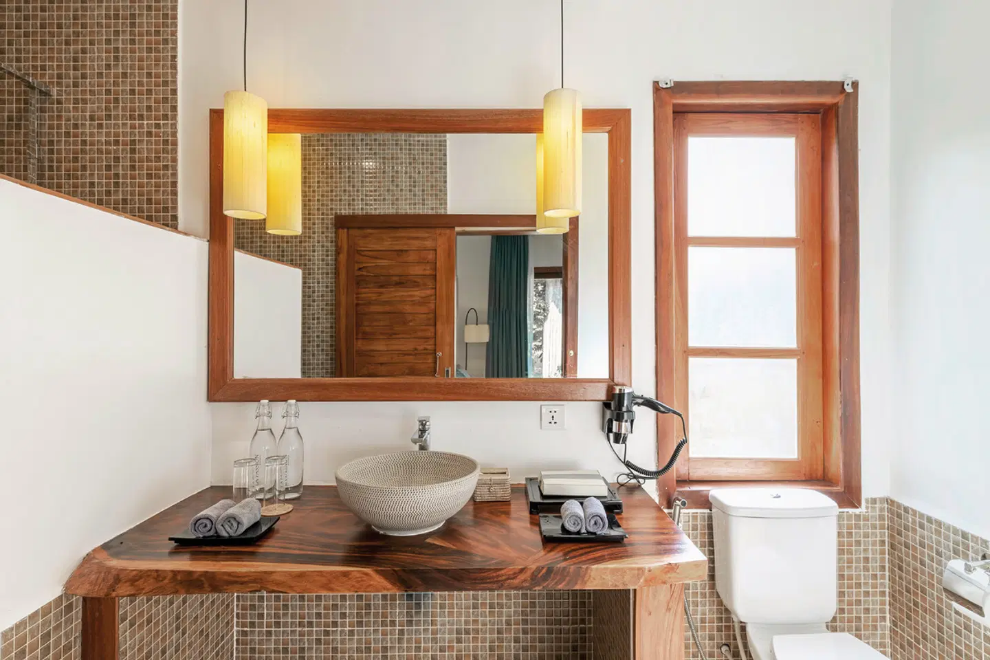 La Passion by Achariyak Badezimmer