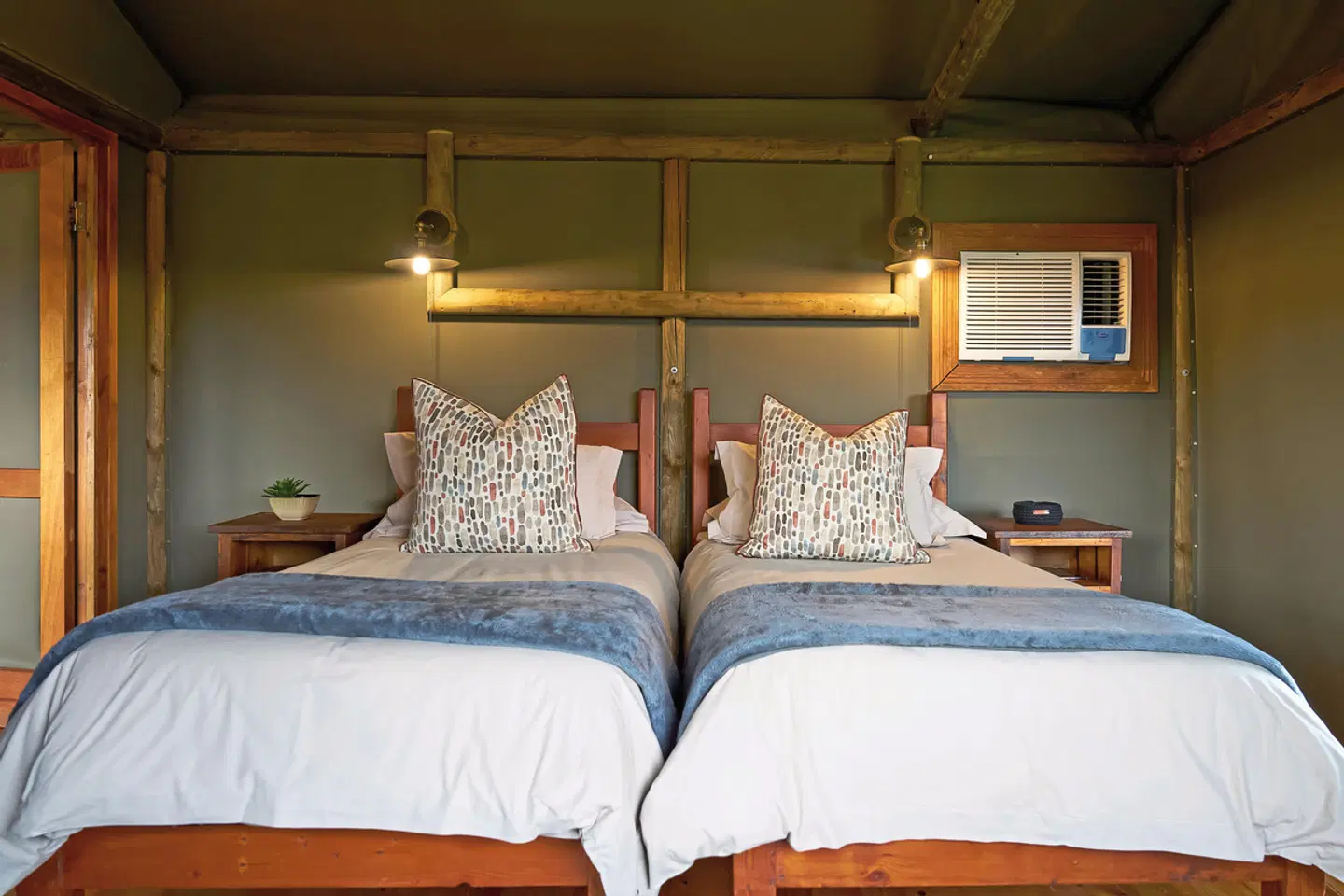 Buffelsdrift Game Lodge ROOM_EXAMPLE