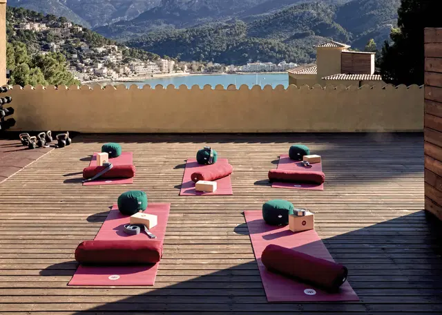 Bikini Island & Mountain Port de Sóller Terrasse