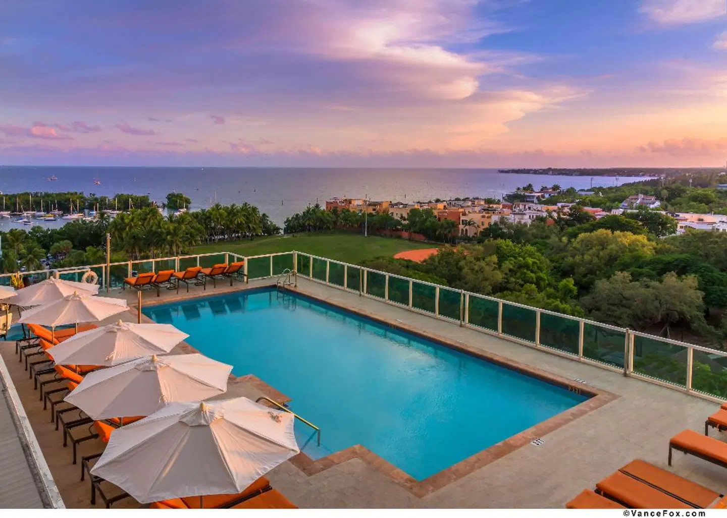 Arya Hotel & Suites Coconut Grove OUTDOOR_POOL