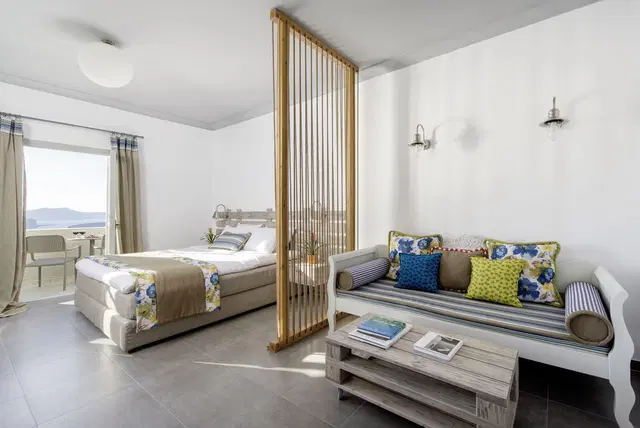 Caldera's Dolphin ROOM_EXAMPLE