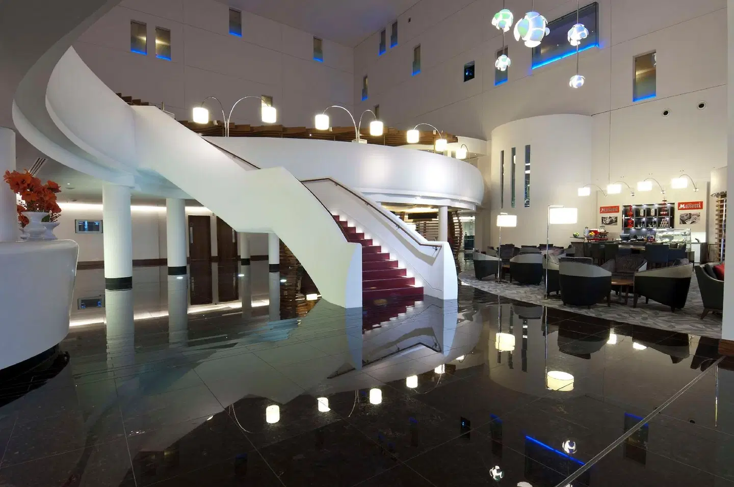 Hilton London Heathrow Airport Terminal 5 LOUNGE_LOBBY