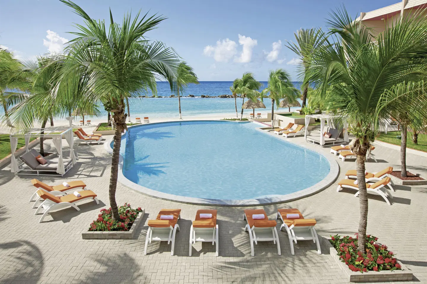 Sunscape Curaçao Resort, Spa & Casino OUTDOOR_POOL
