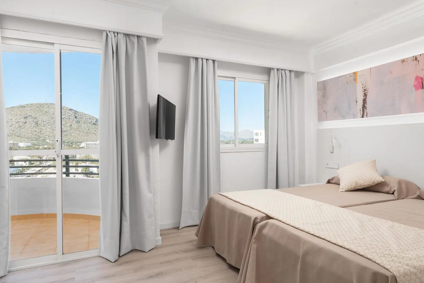 Alcudia Beach ROOM_EXAMPLE