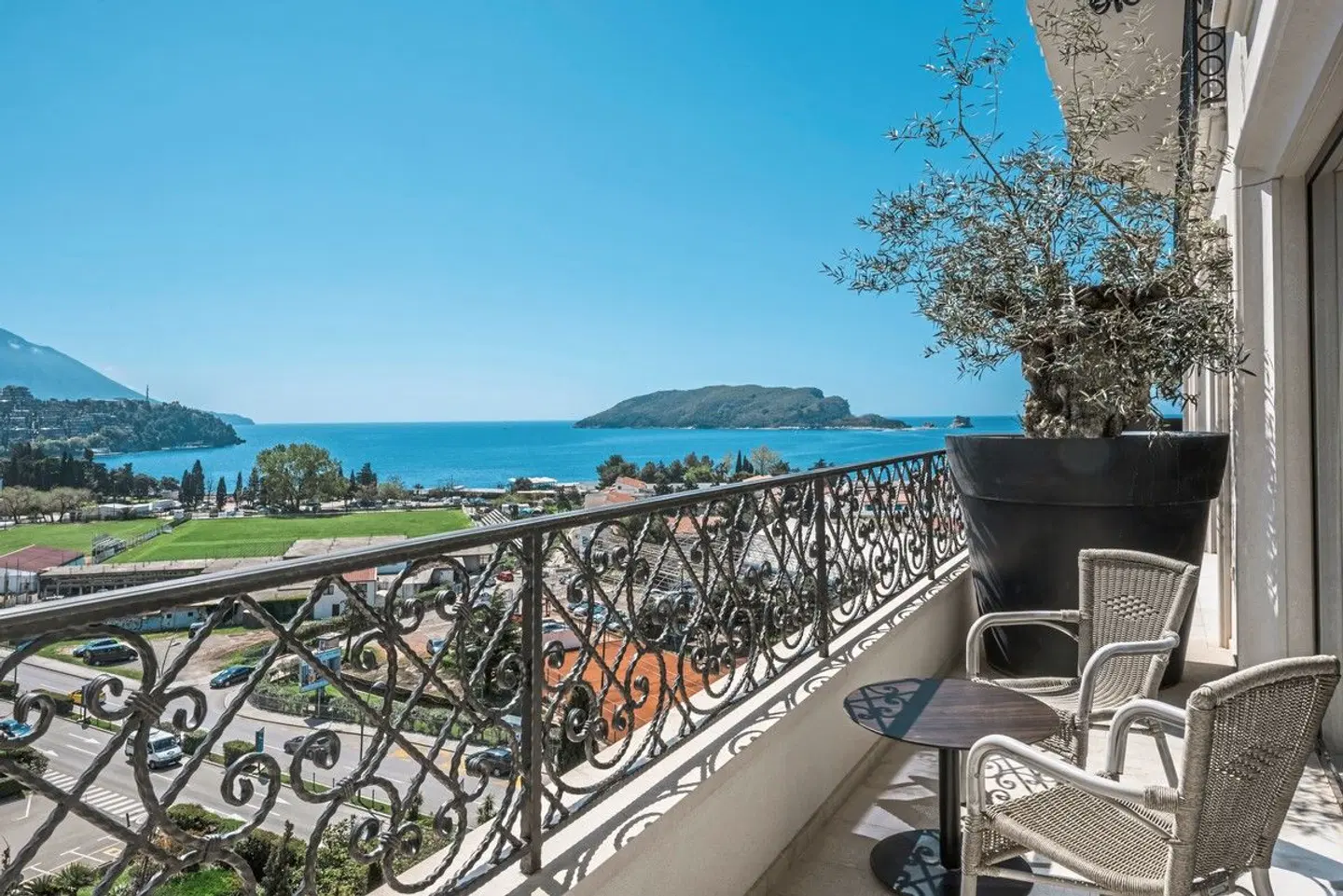 Iberostar Waves Slavija Terrasse