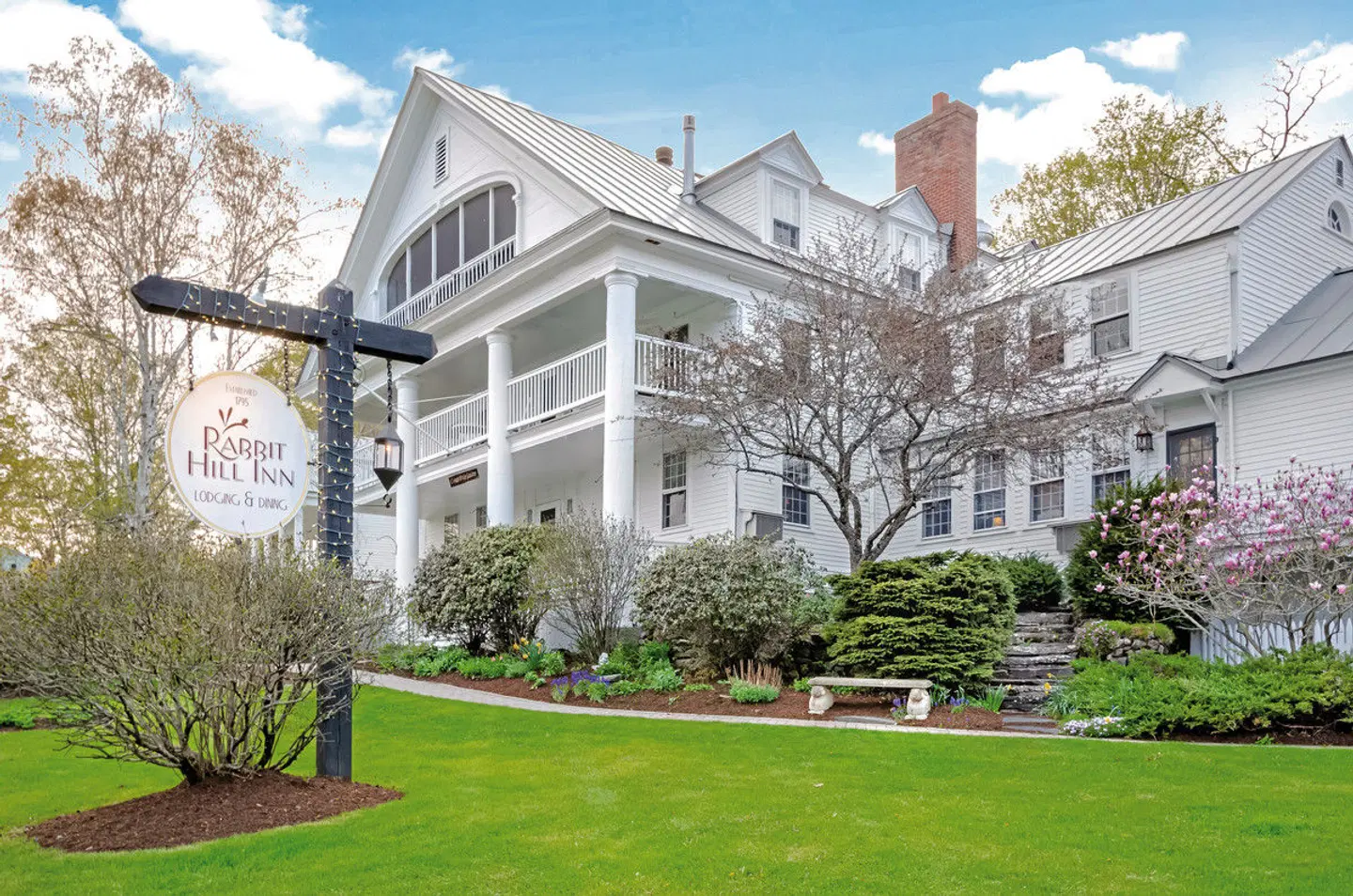 Rabbit Hill Inn EXTERIOR