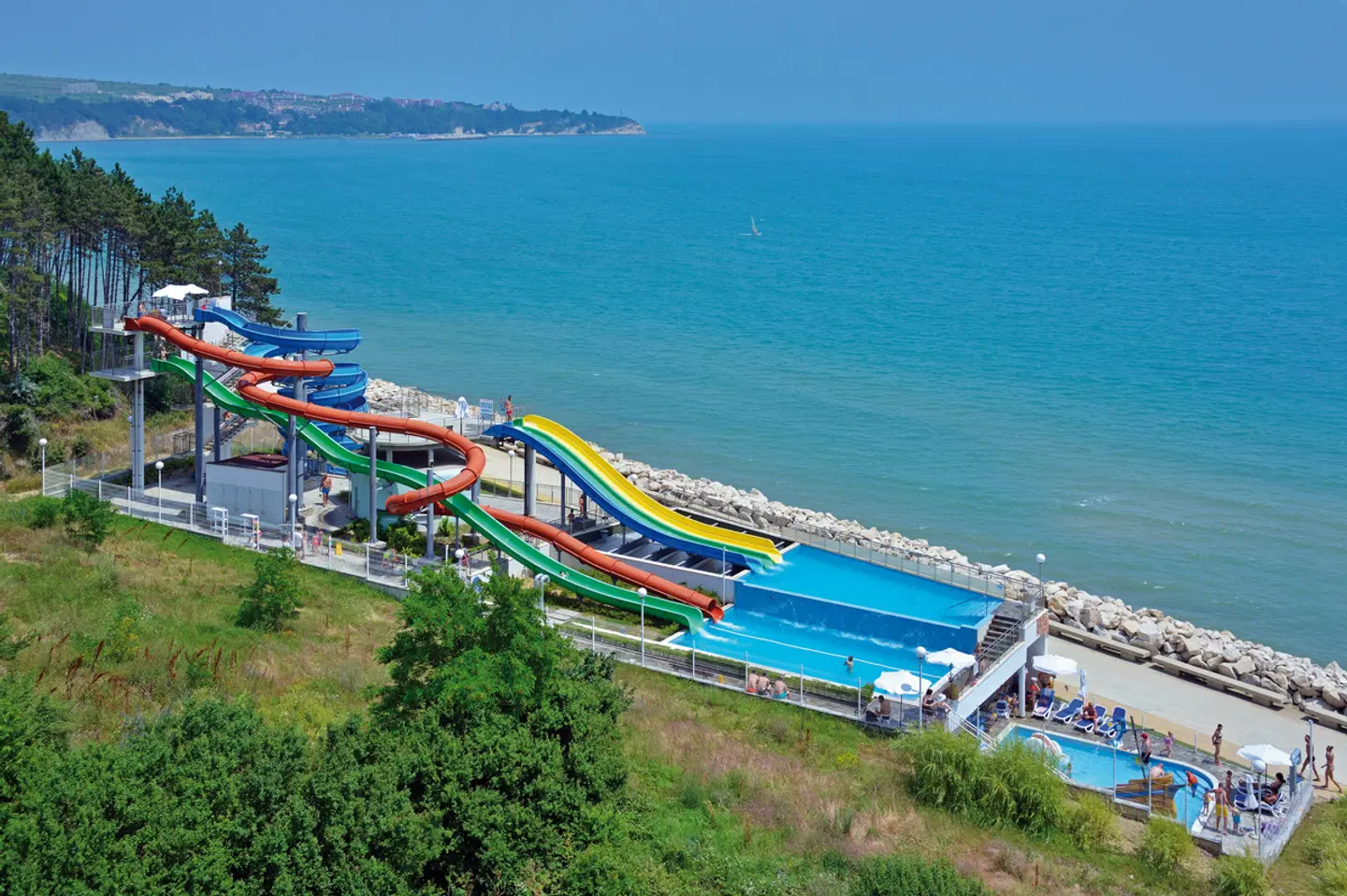 Sol Luna Bay Resort EXTERIOR