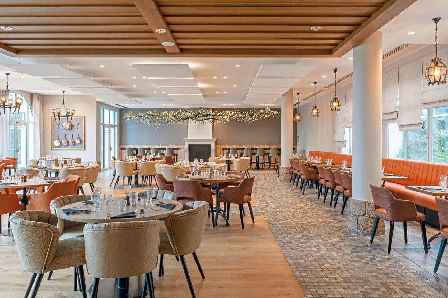 Dream Castle Paris Restaurant