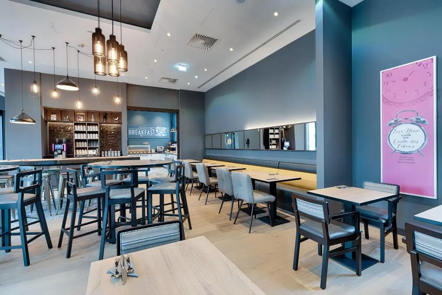 Premier Inn Regensburg City Centre Bar