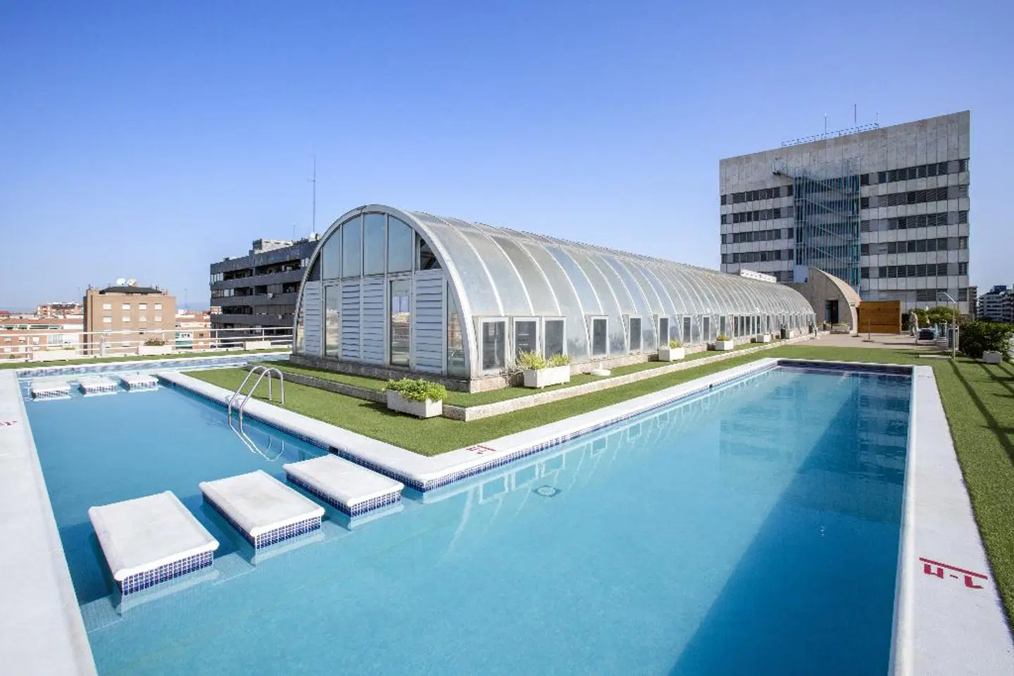 Residence Eurobuilding 2 by Pierre et Vacances OUTDOOR_POOL