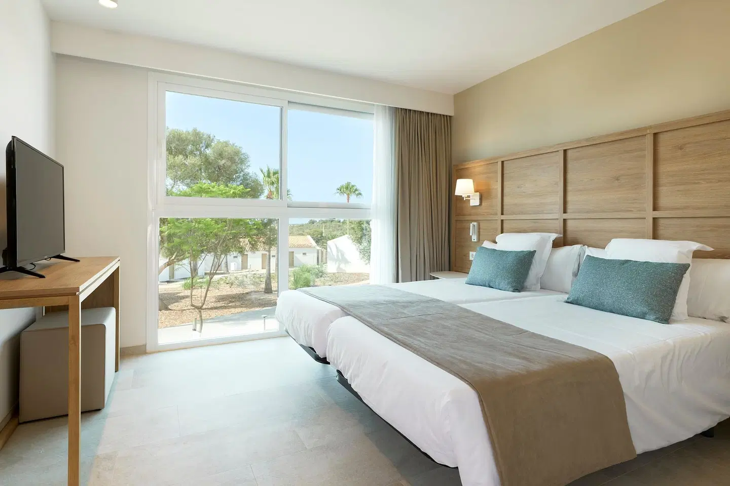 Iberostar Waves Cala Domingos ROOM_EXAMPLE