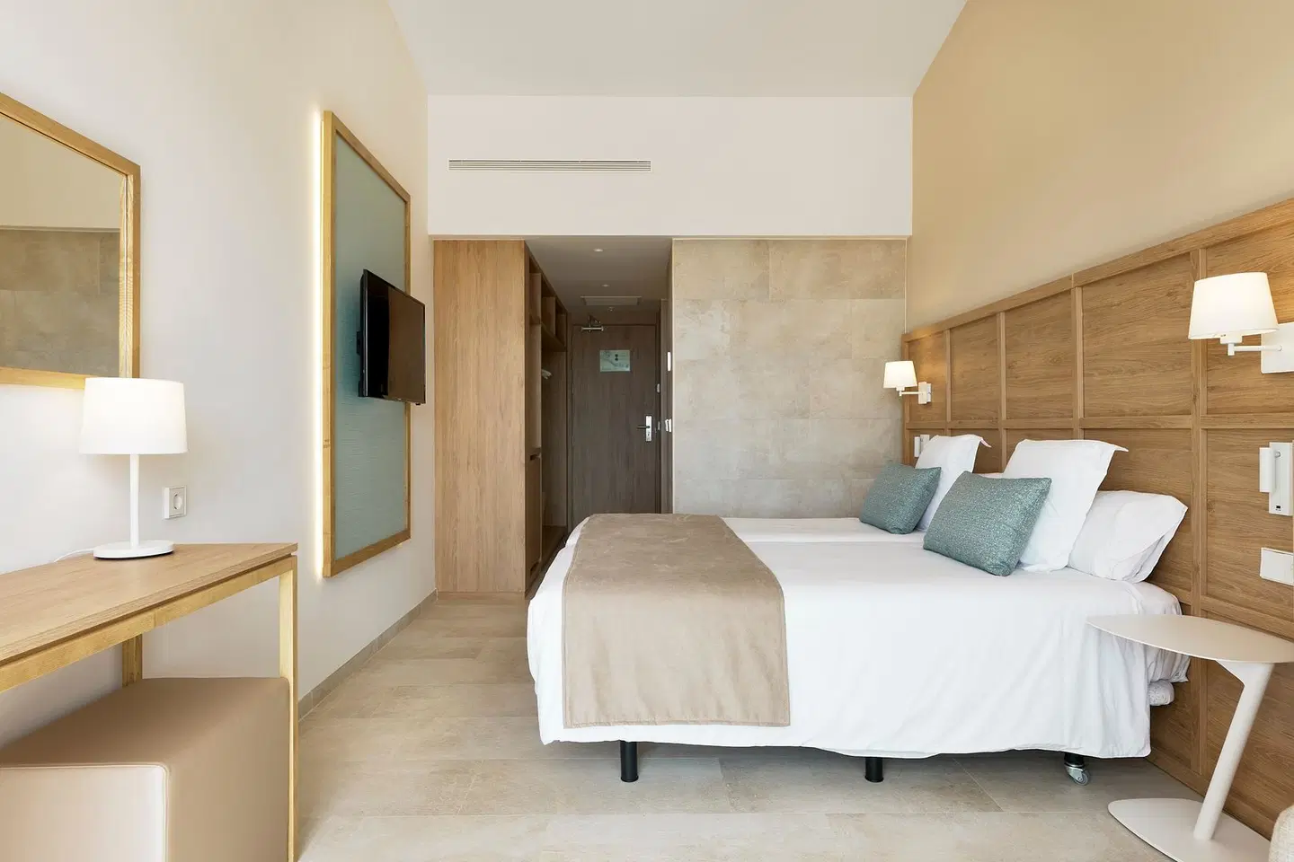 Iberostar Waves Cala Domingos ROOM_EXAMPLE