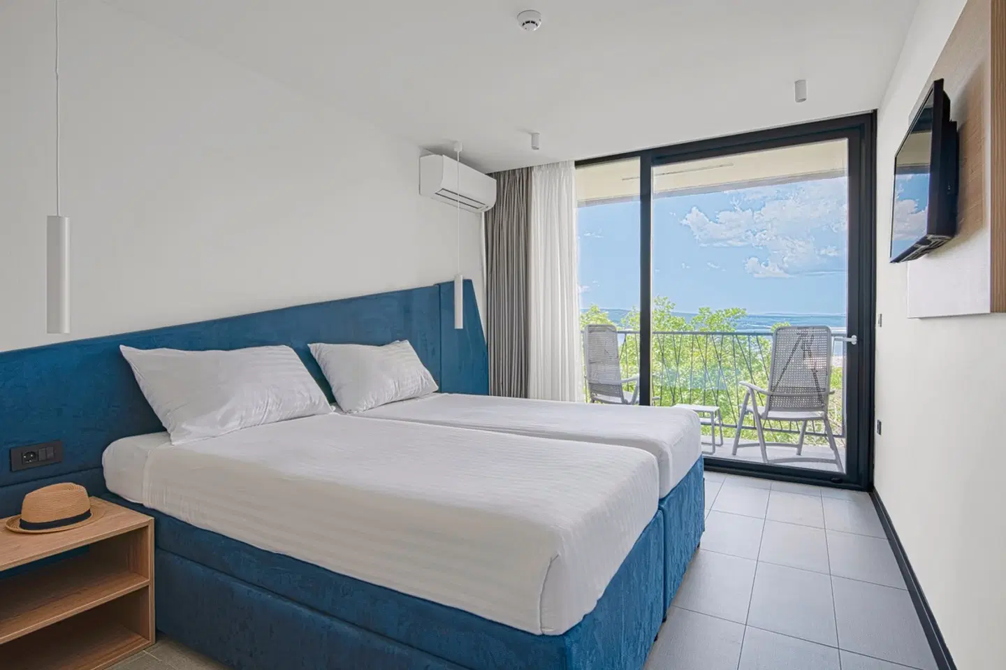 Ad Turres ROOM_EXAMPLE