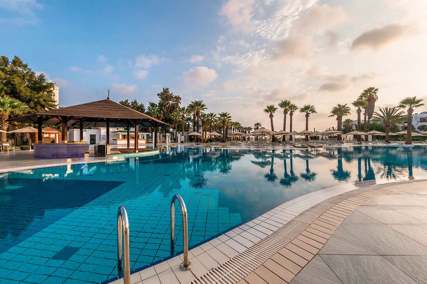 Marhaba Palace OUTDOOR_POOL