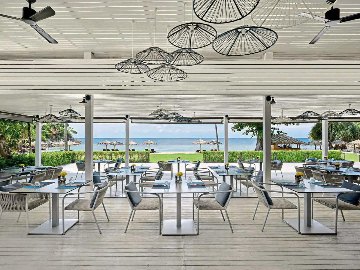 Phuket Marriott Resort & Spa, Merlin Beach Restaurant
