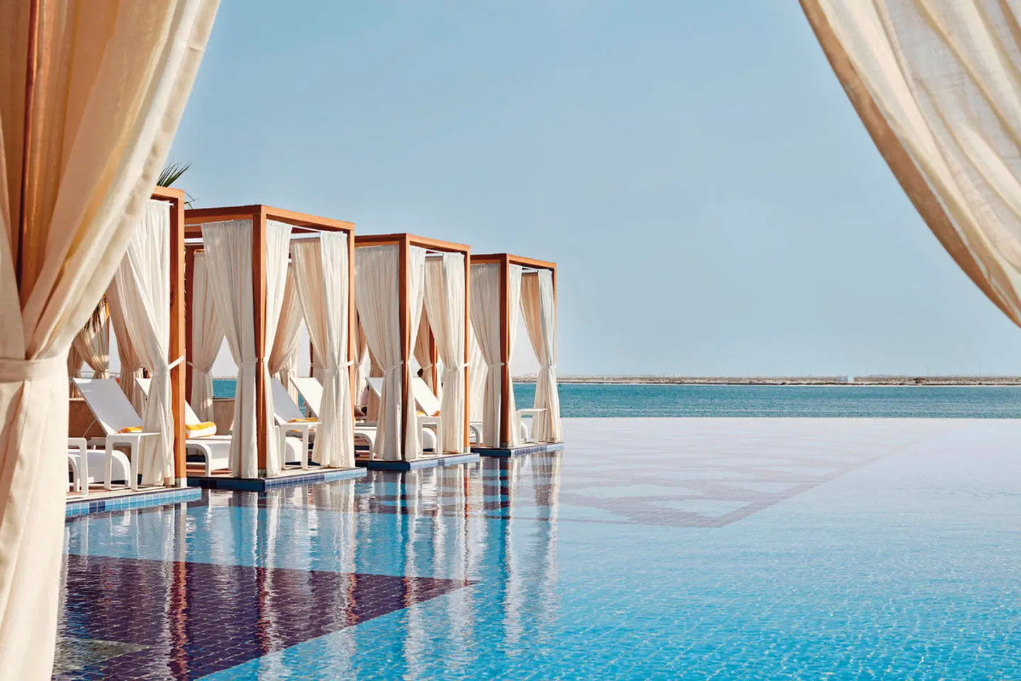 Royal M Hotel by Gewan Abu Dhabi OUTDOOR_POOL