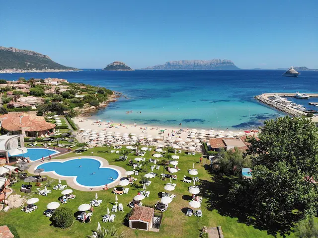 Hotel Resort & SPA Baia Caddinas Strand