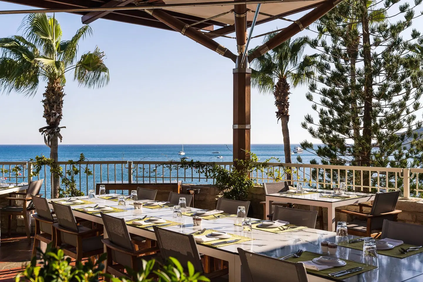 Columbia Beach Resort Restaurant