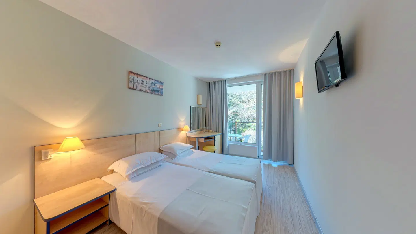 Madara Park Hotel ROOM_EXAMPLE