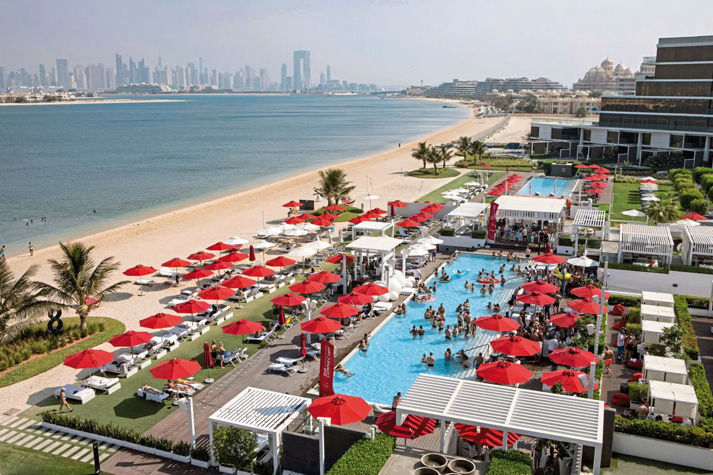 Th8 Palm Dubai Beach Resort, Vignette Collection Strand