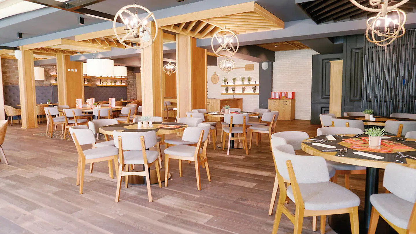 DIT Evrika Beach Club Hotel Restaurant