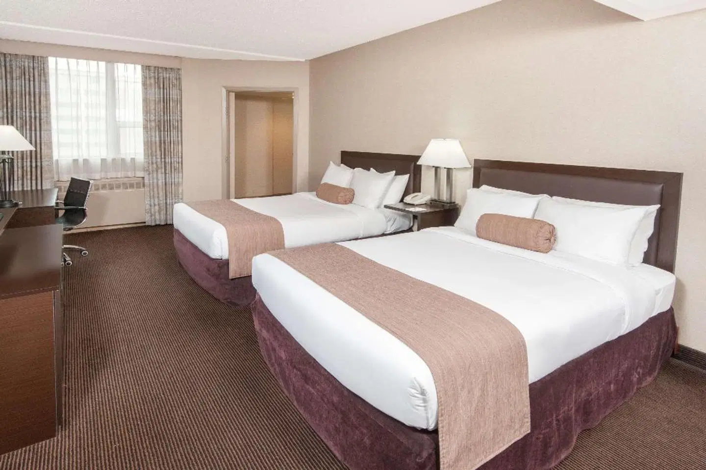 RAMADA PLAZA CALGARY DOWNTOWN ROOM_EXAMPLE