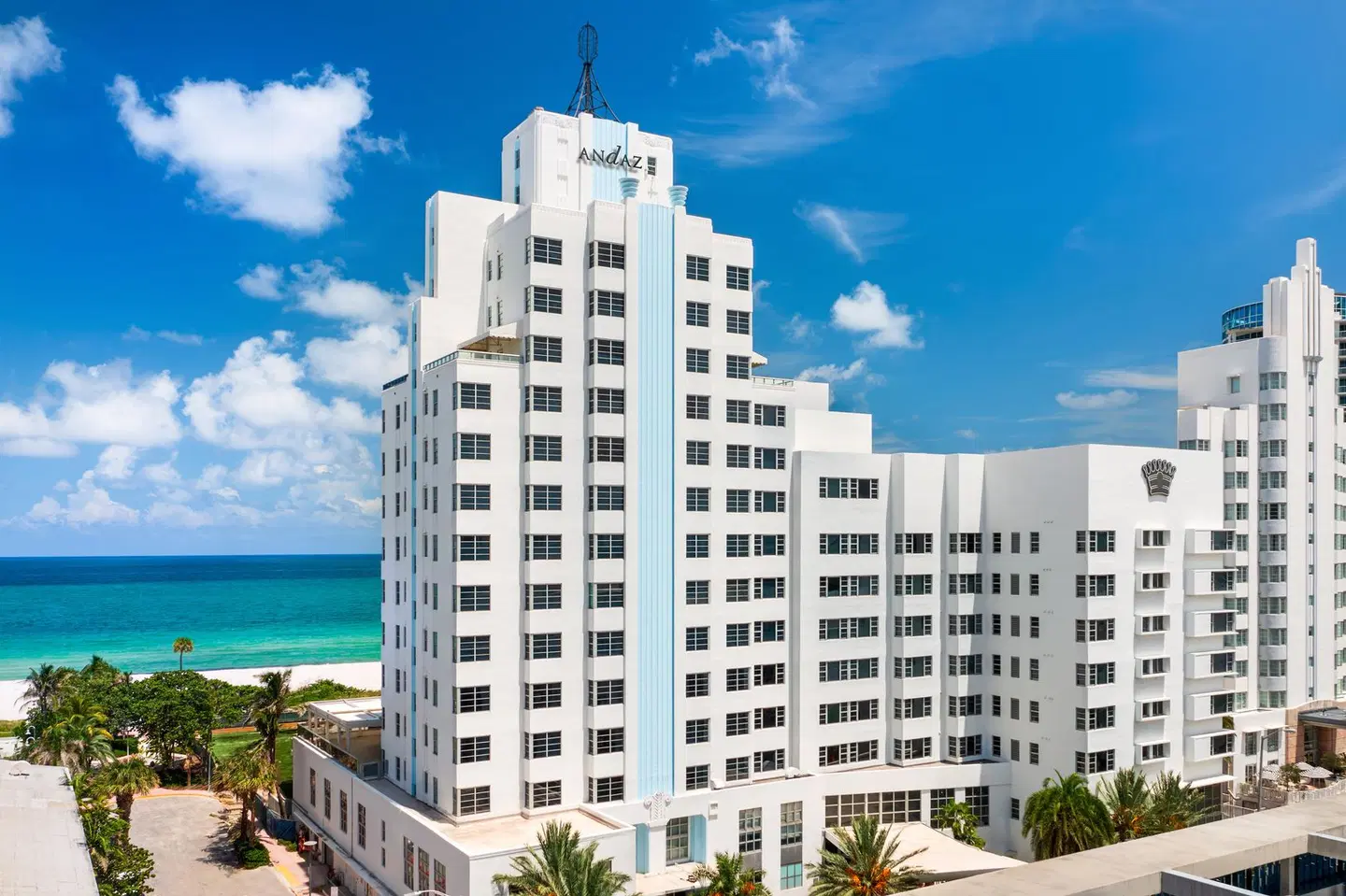 The Confidante Miami Beach EXTERIOR