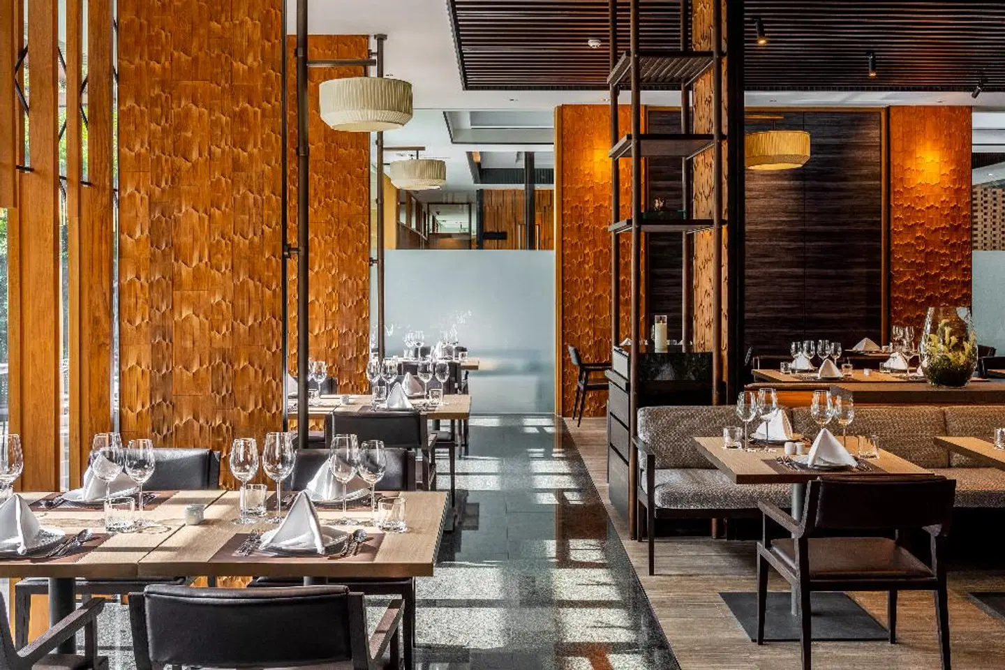 Villa Deva Resort And Hotel Bangkok Restaurant