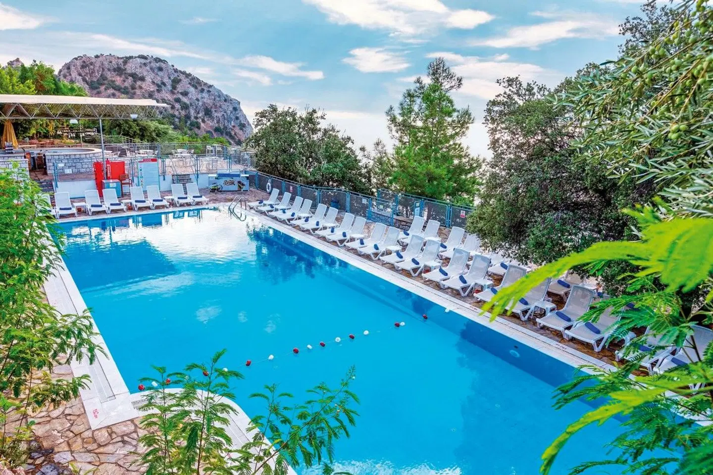 Loryma Resort OUTDOOR_POOL