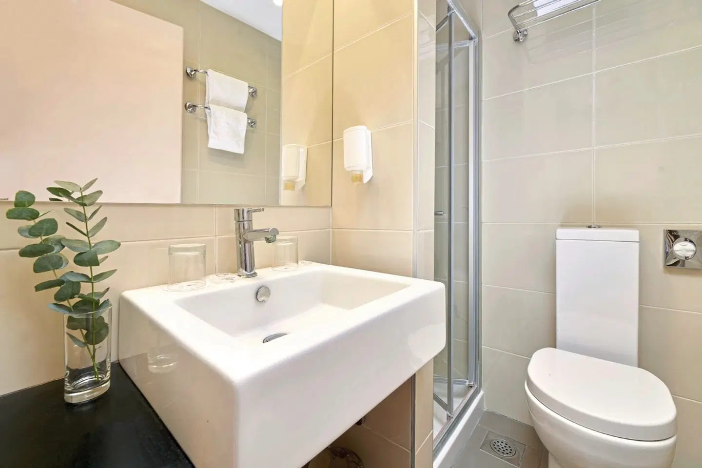 Hotel Zorna Plava Laguna Badezimmer