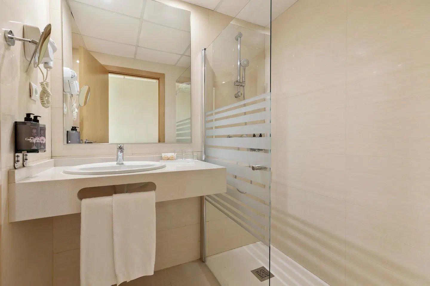 Best Cap Salou Badezimmer