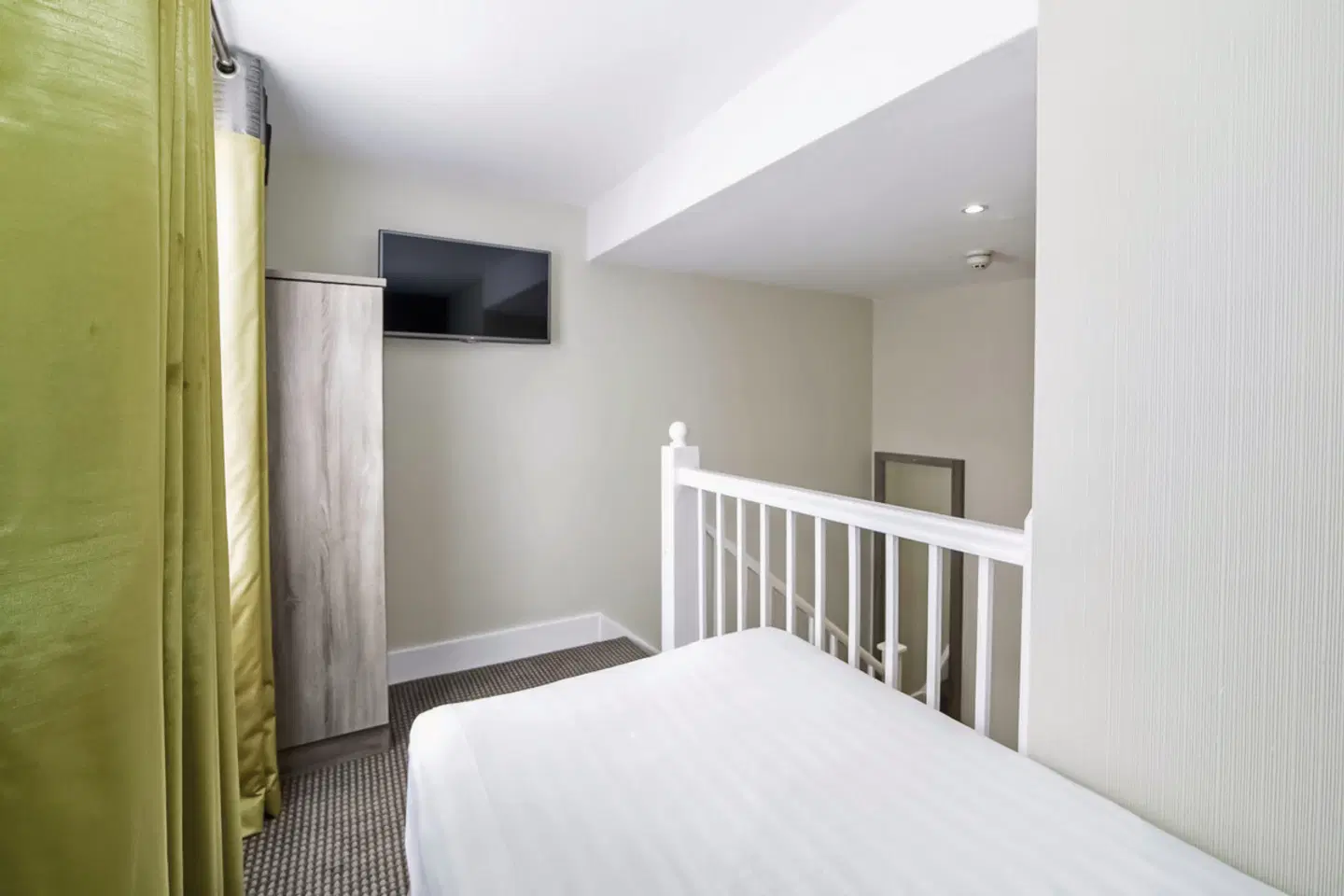 Phoenix Hotel ROOM_EXAMPLE