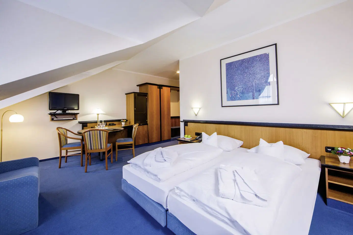 Hotel LinderHof Erfurt ROOM_EXAMPLE