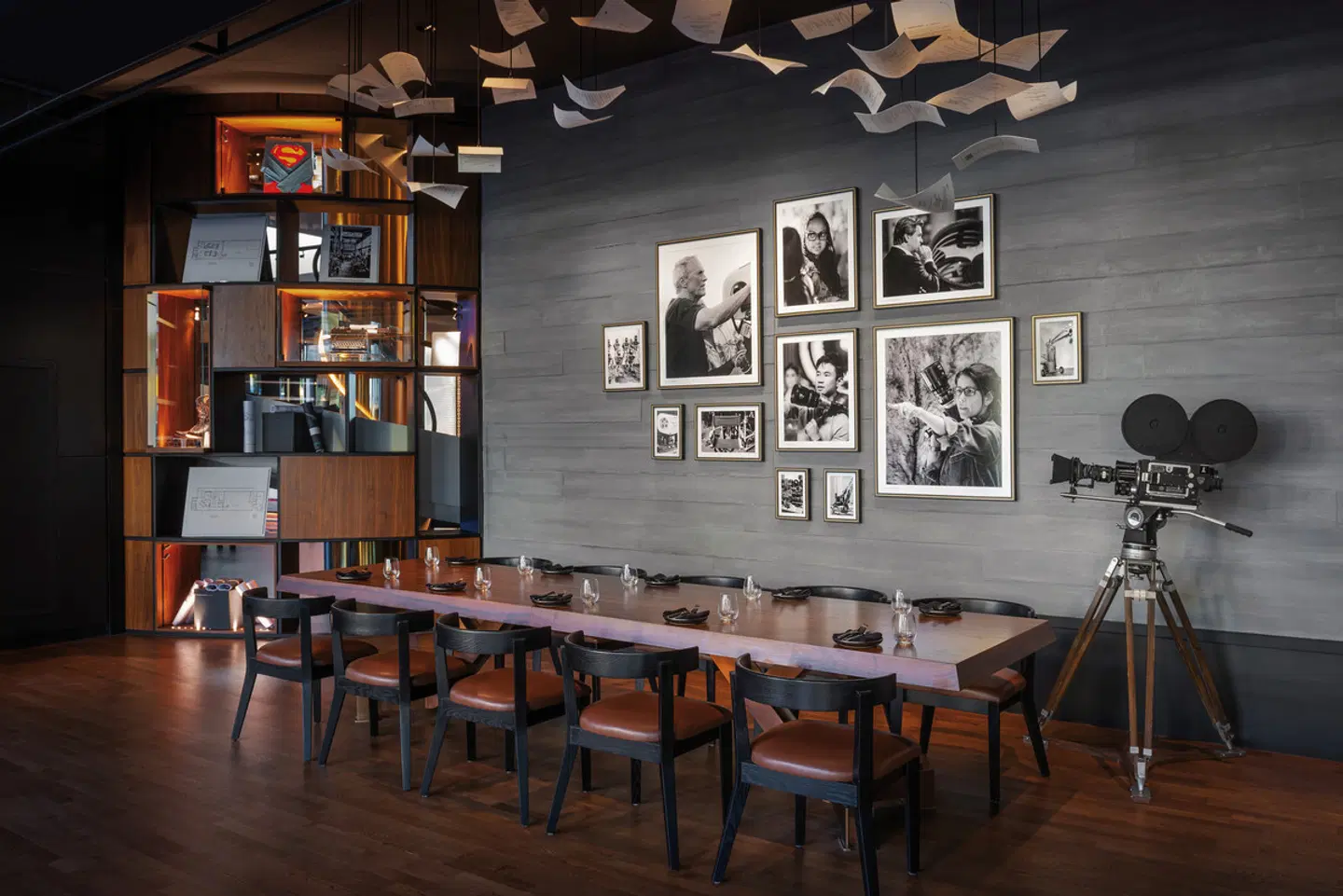 THE WB ABU DHABI, CURIO COLLECTION BY HILTON Bar