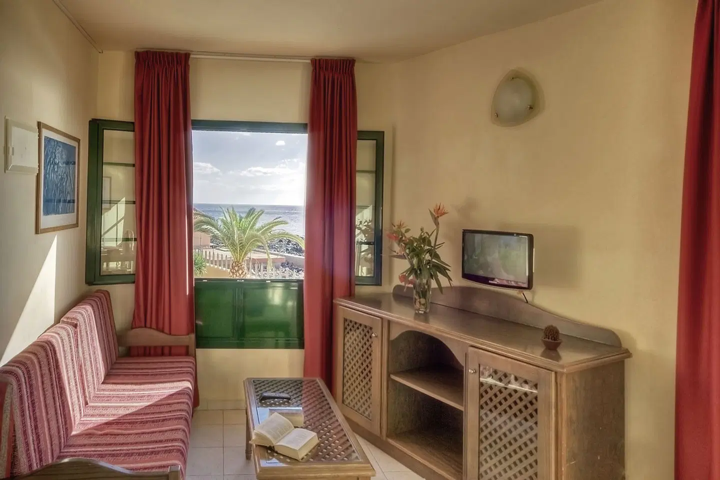 Tres Palmeras ROOM_EXAMPLE