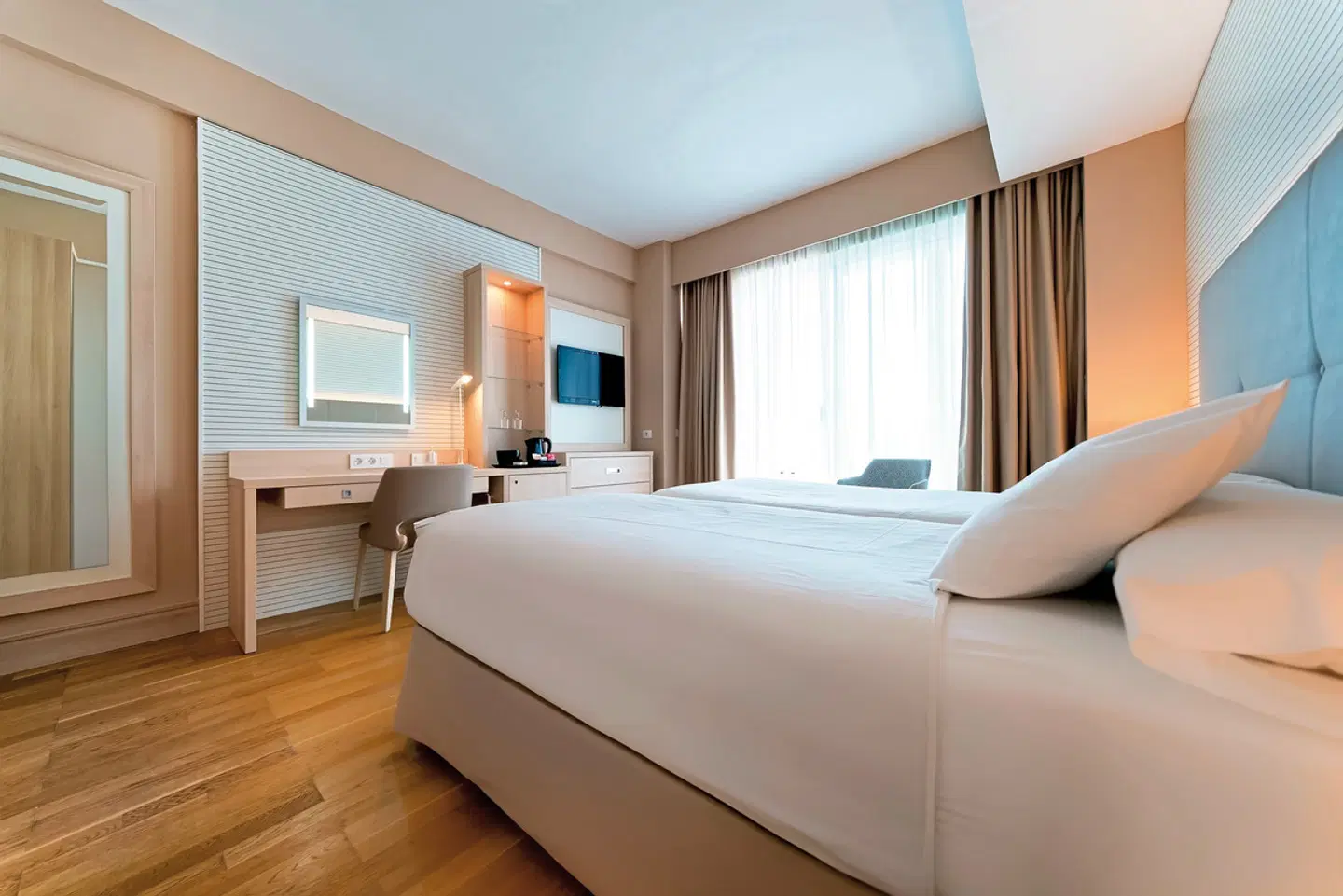 Bull Reina Isabel & Spa ROOM_EXAMPLE