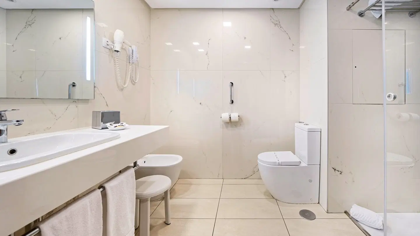 Bull Reina Isabel & Spa Badezimmer