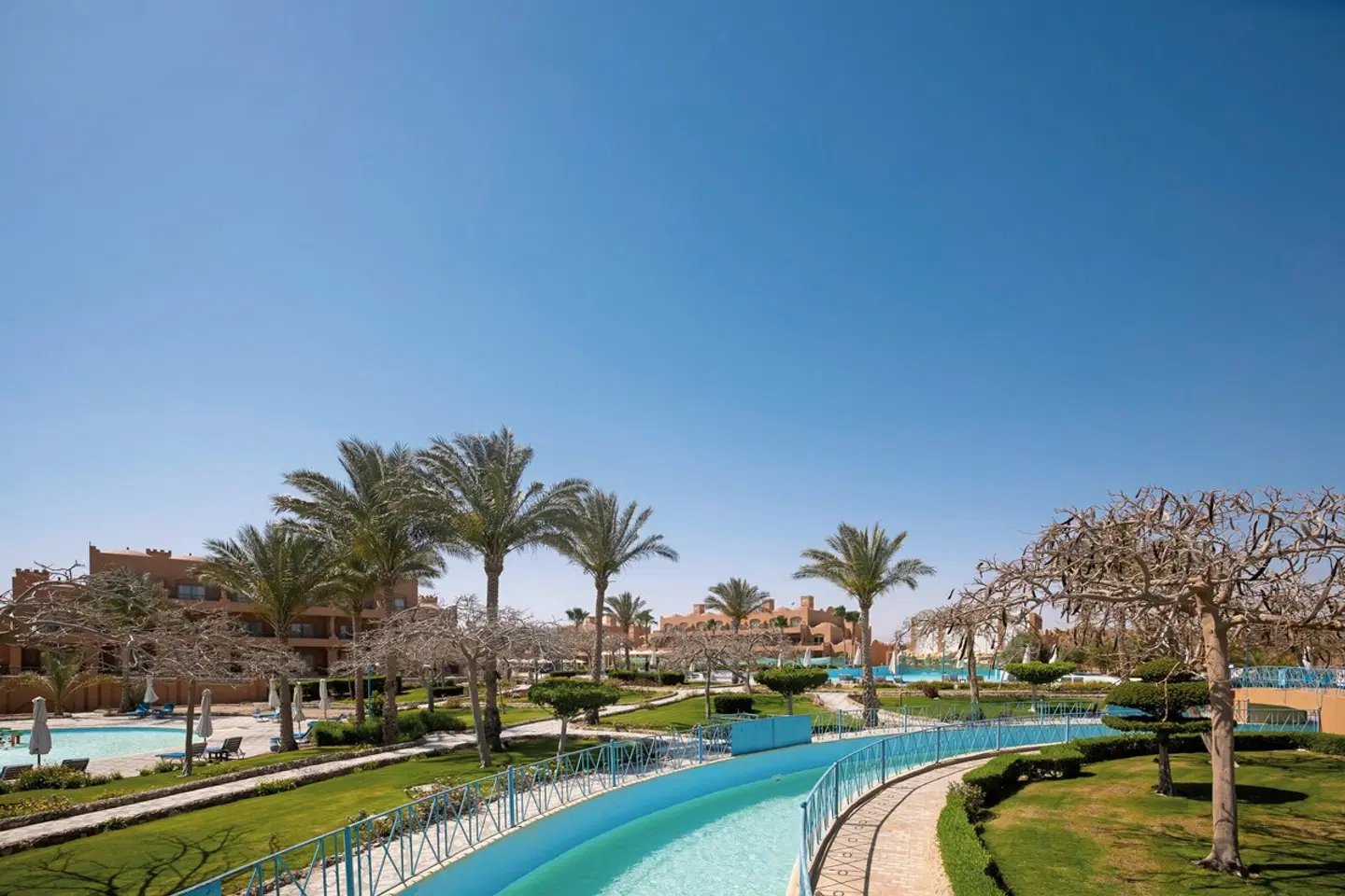 Akassia Swiss Resort OUTDOOR_POOL