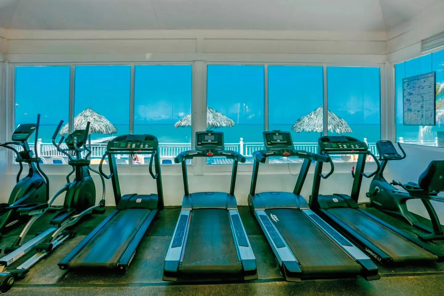 Grand Decameron Montego Beach, A Trademark All-Inclusive Resort Terrasse