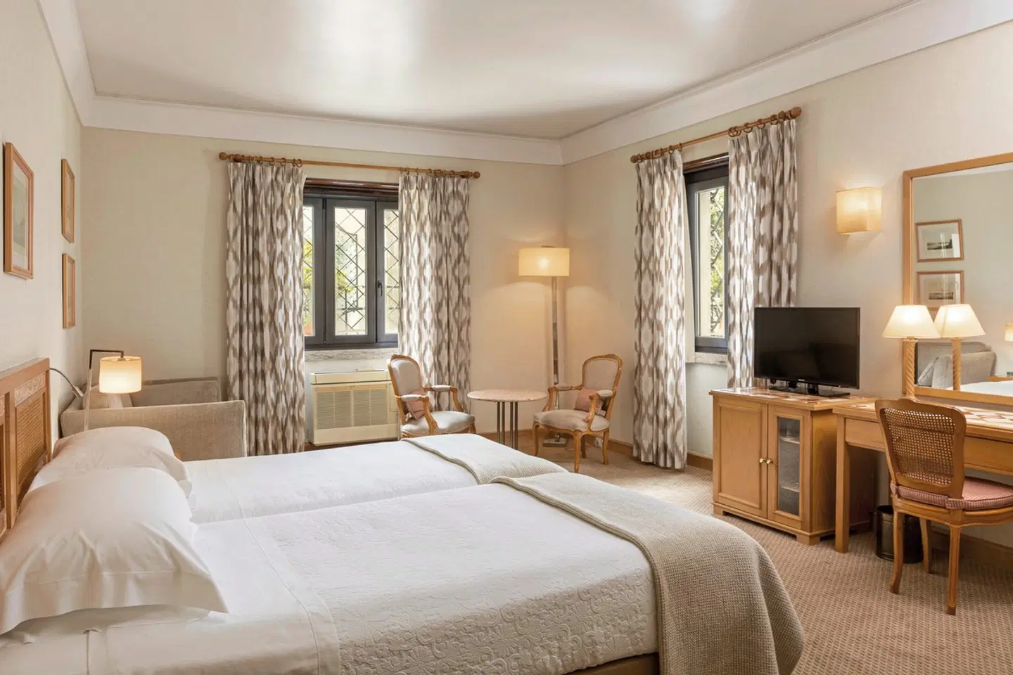 Hotel Lisboa Plaza ROOM_EXAMPLE