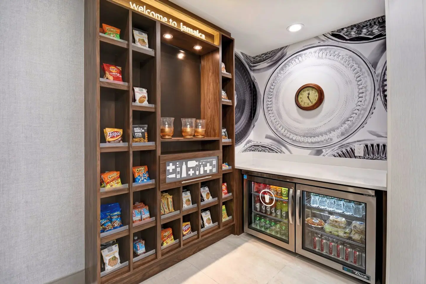 Hampton Inn JFK LOUNGE_LOBBY