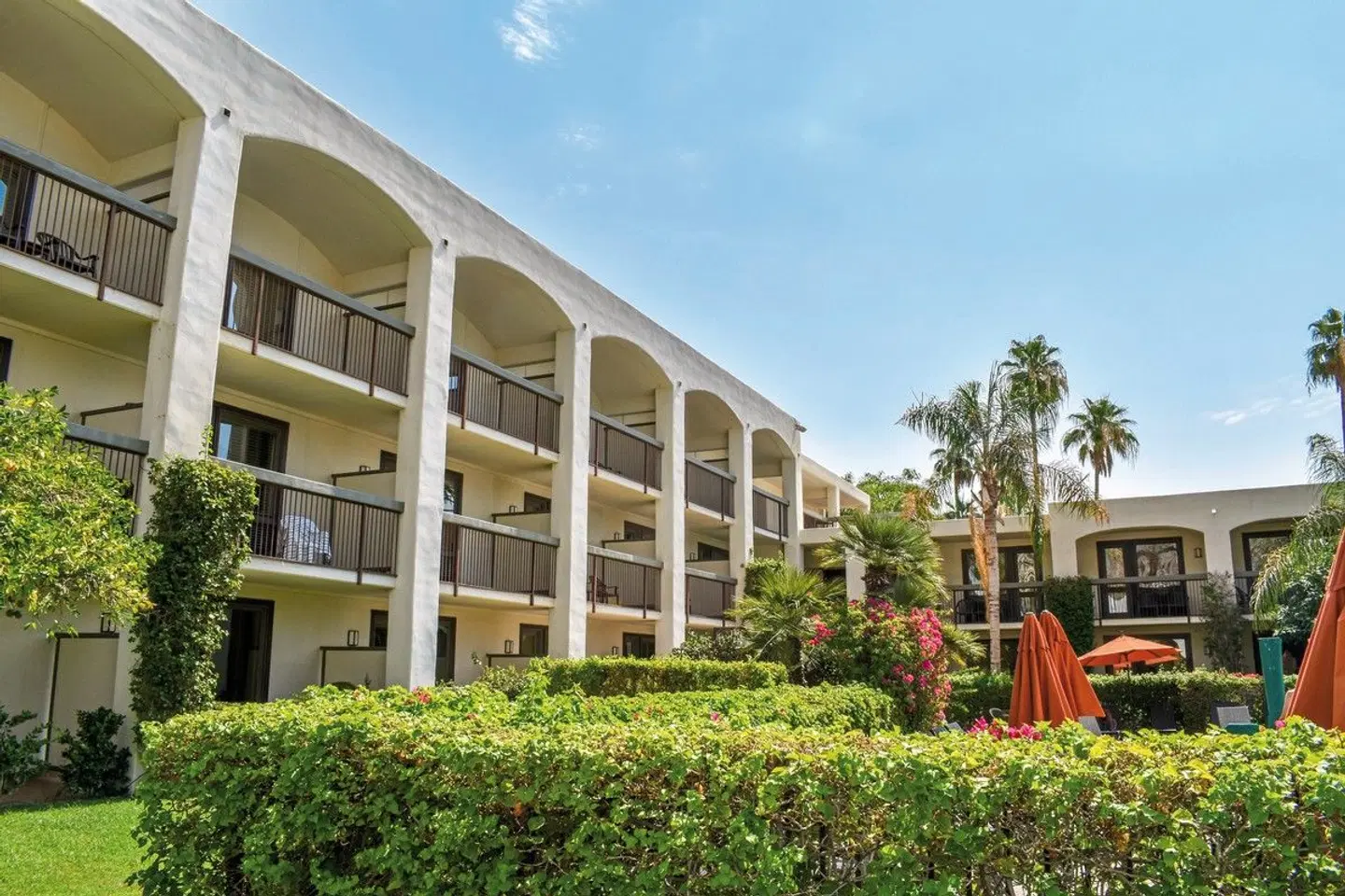 Palm Mountain Resort & Spa EXTERIOR