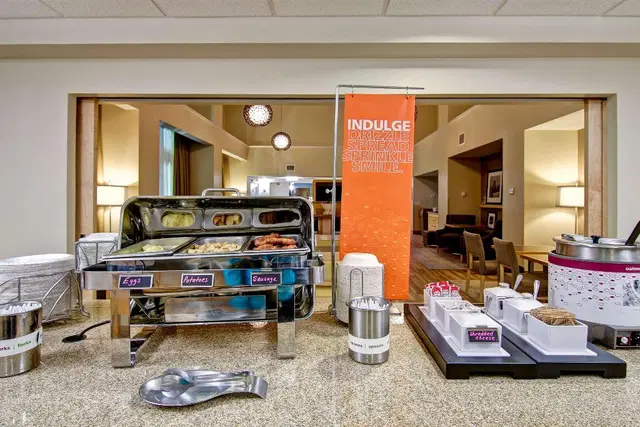 Hampton Inn & Suites by Hilton Saint John Bar