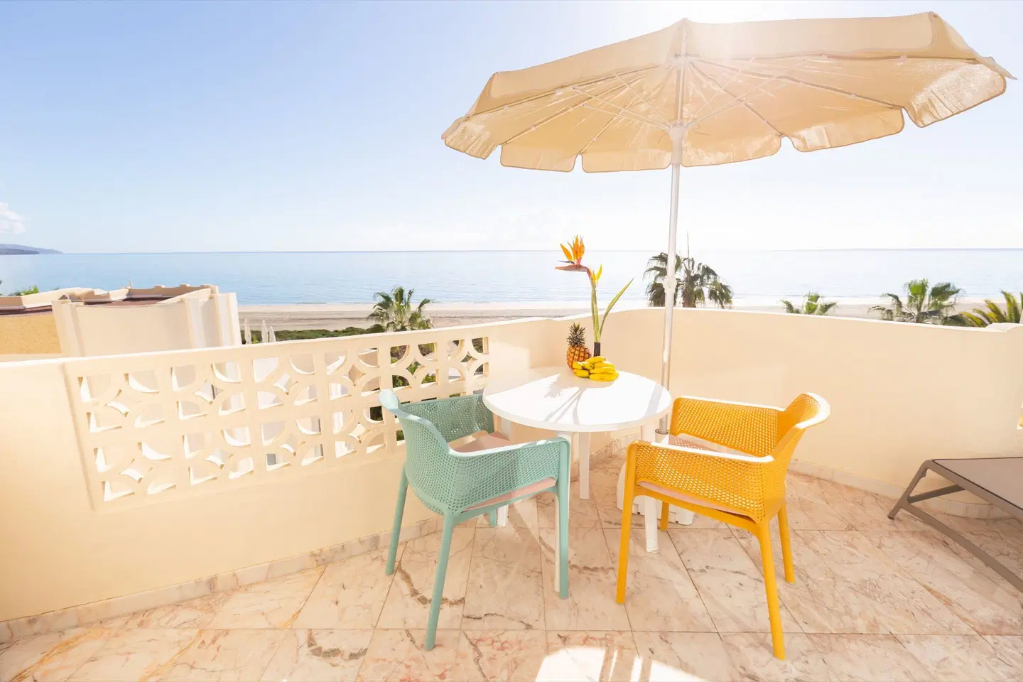 R2 Maryvent Beach Apartment Terrasse