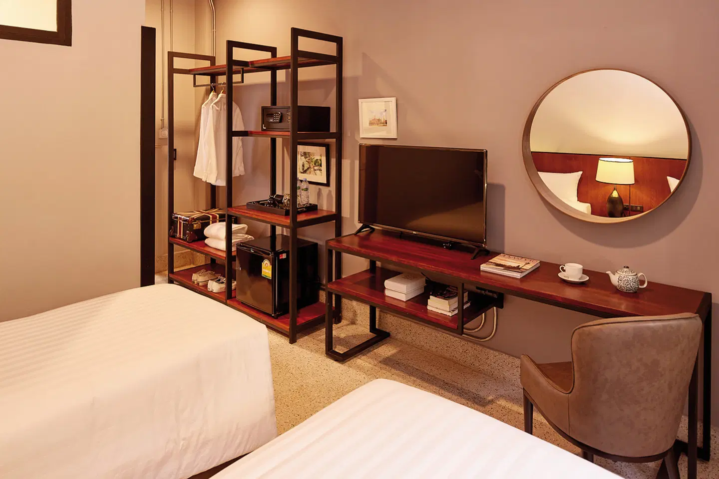 W22 by Burasari ROOM_EXAMPLE