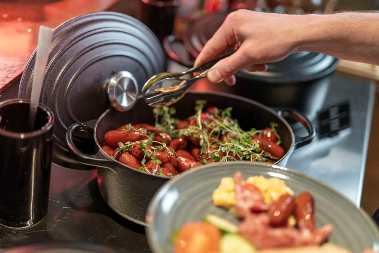 Hotel Mayfair PEOPLE