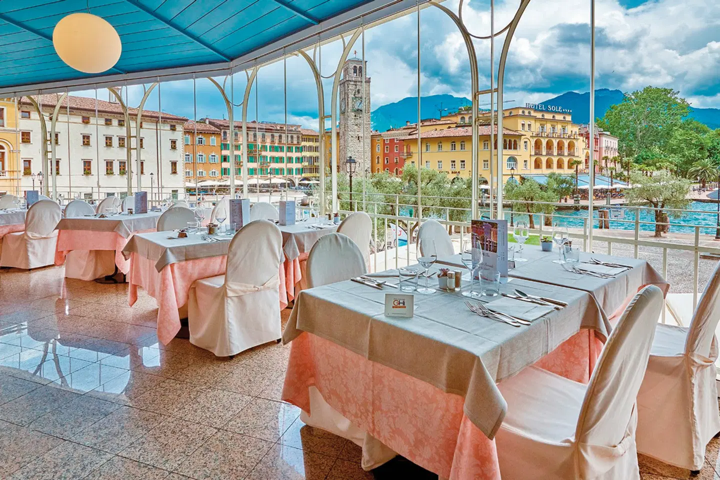 Europa Skypool & Panorama Restaurant