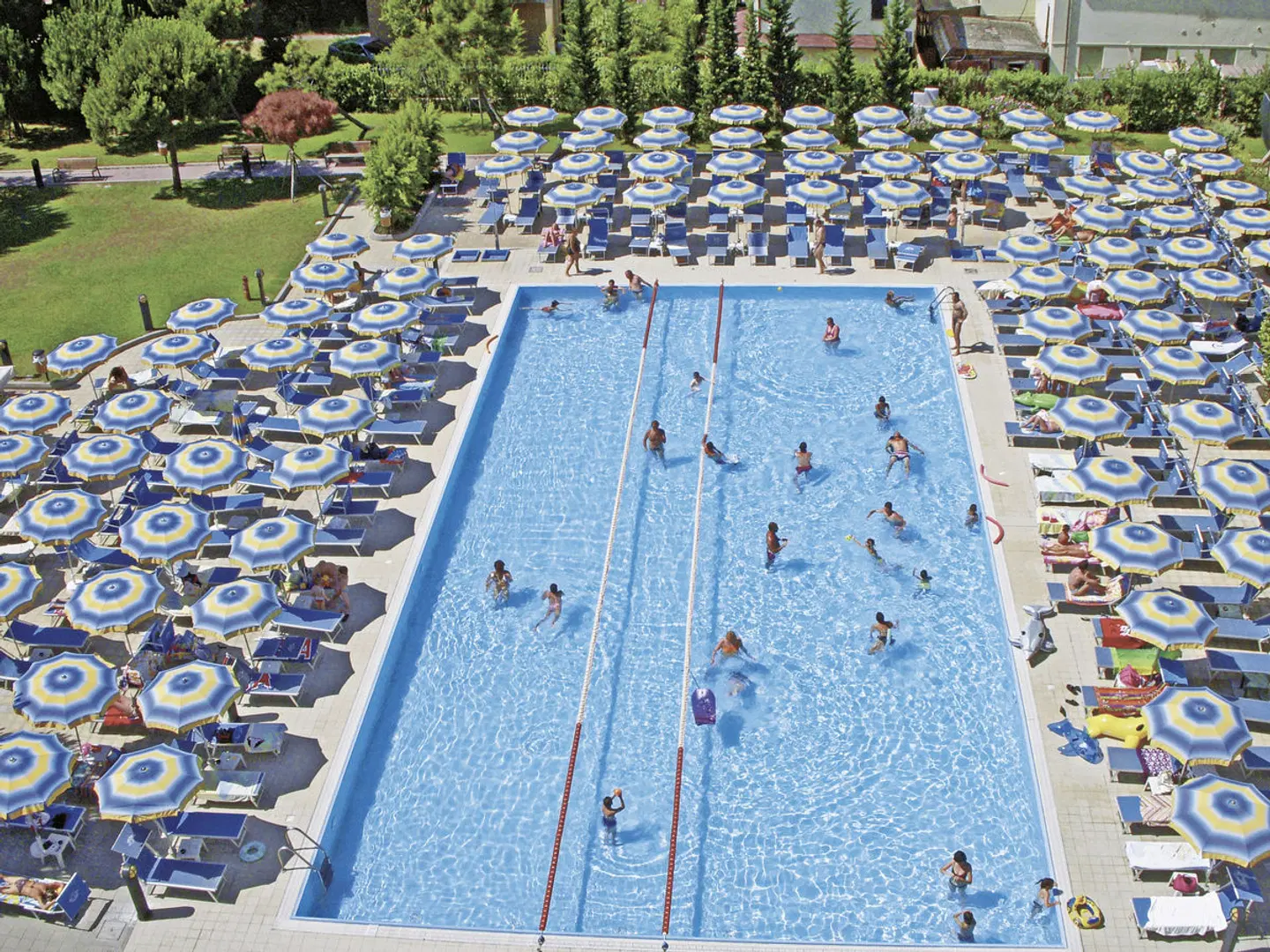 Club Hotel Dante OUTDOOR_POOL
