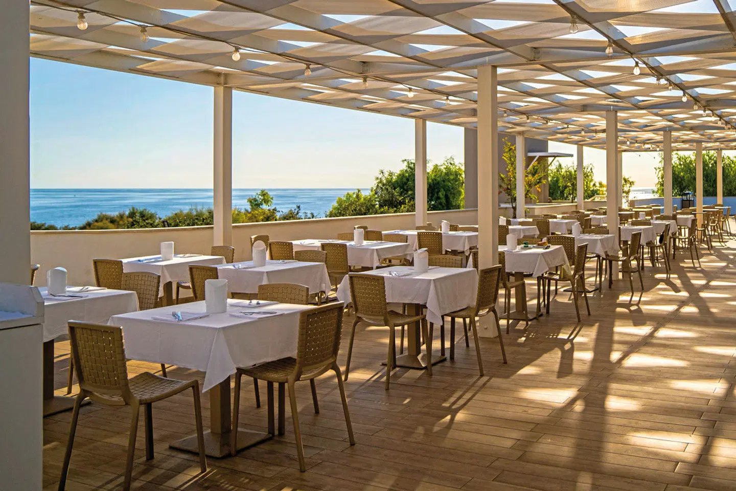 Torre Cintola Greenblue Sea Emotions Restaurant