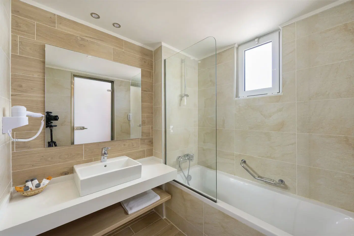 Afandou Bay & Suites Badezimmer